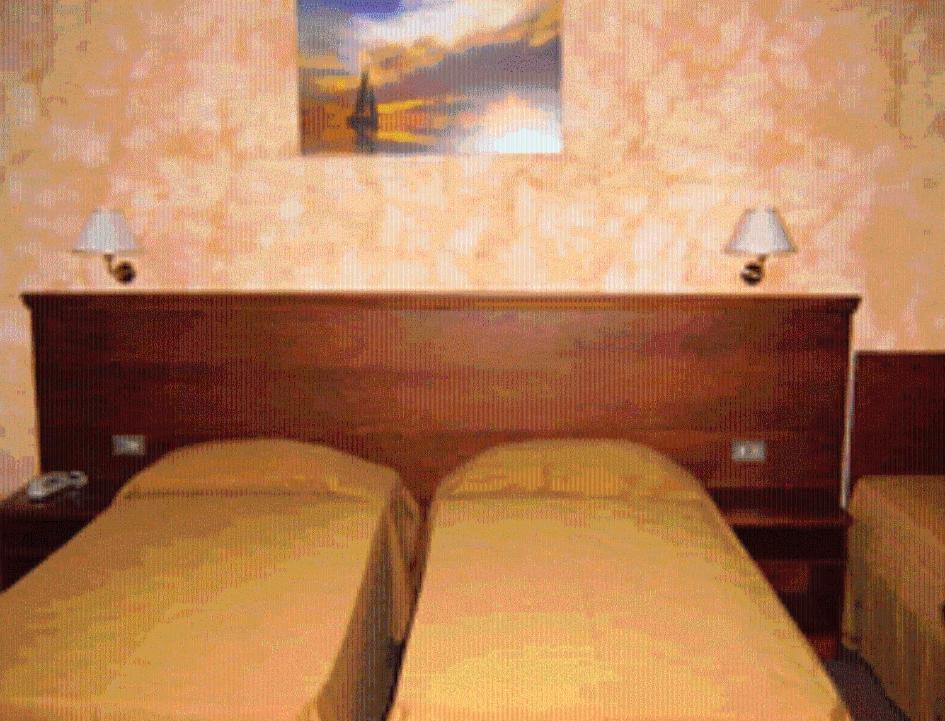 Hostiliae Ciminiera Hotel Ostiglia Exteriör bild