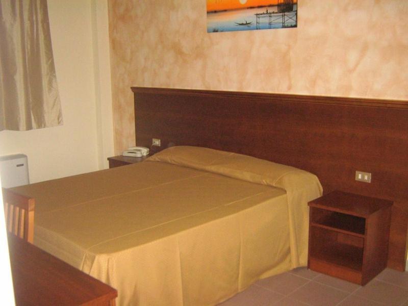 Hostiliae Ciminiera Hotel Ostiglia Exteriör bild