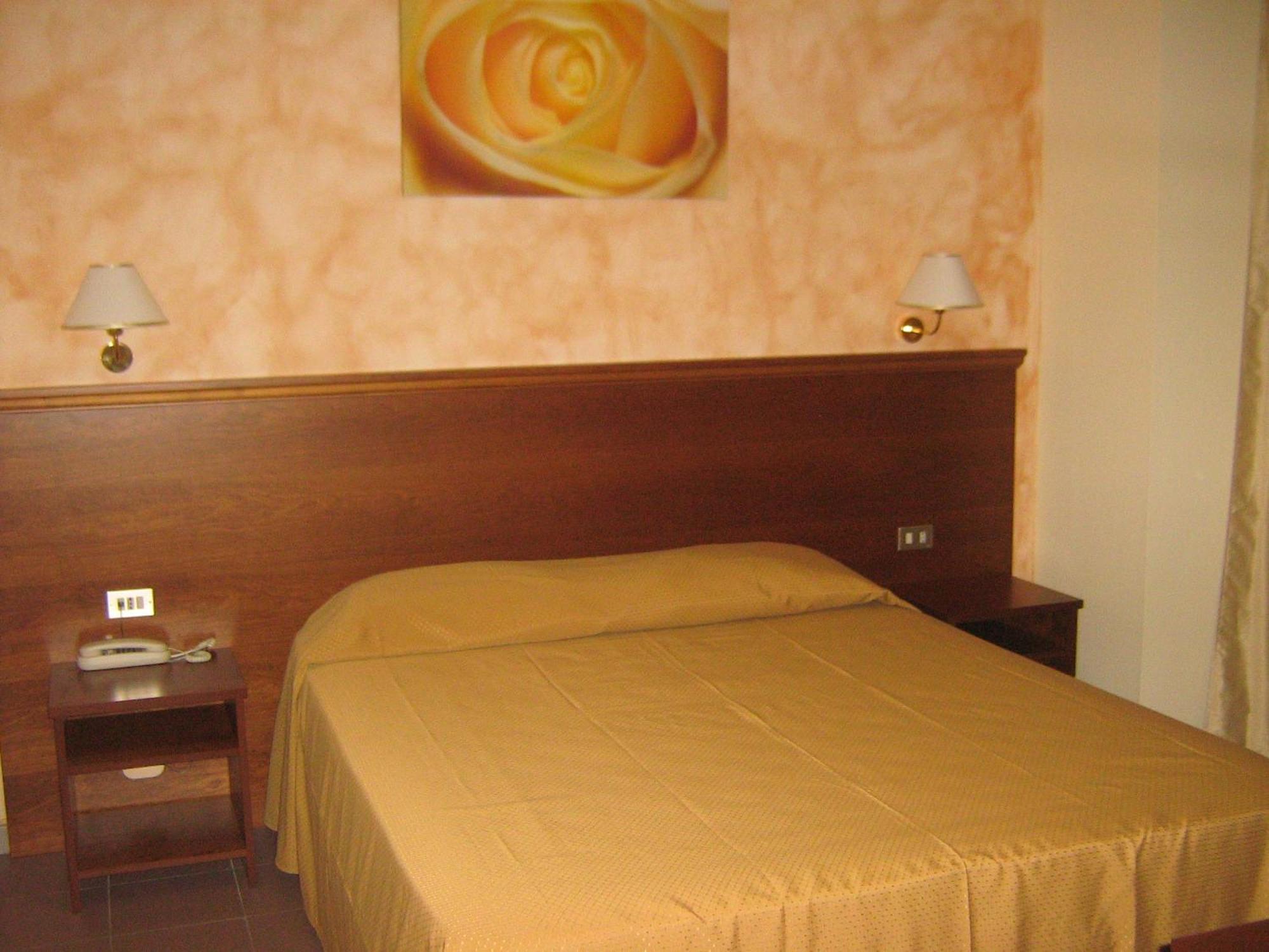 Hostiliae Ciminiera Hotel Ostiglia Exteriör bild